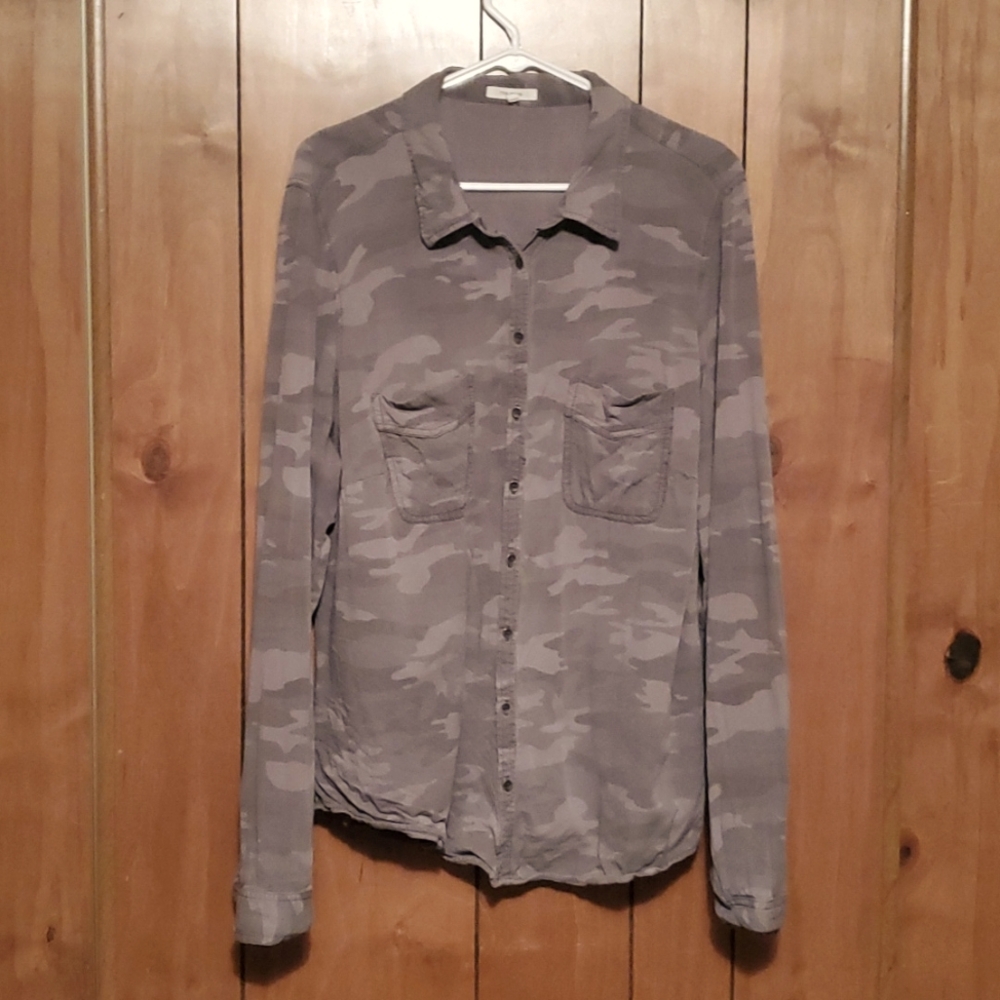 XS Maurices Button Down Shirt